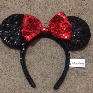 Minnie Mouse sequin ears